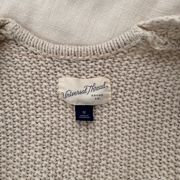 Universal Thread Open Cardigan with Ruffled Shoulder - Picture 2 of 4